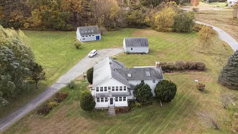 352 Spring St, Northampton, MA 01062