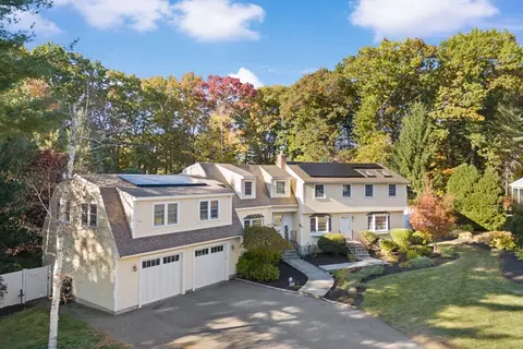 91 Babicz, Tewksbury, MA 01876