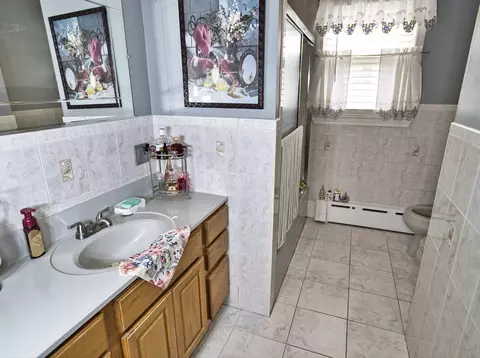 268 Palmer St, Fall River, MA 02724 photo 9