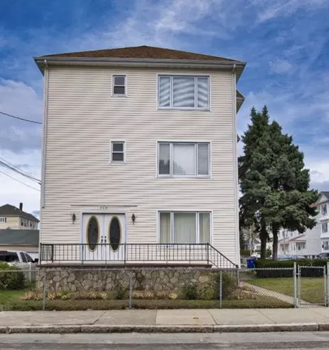 268 Palmer St, Fall River, MA 02724