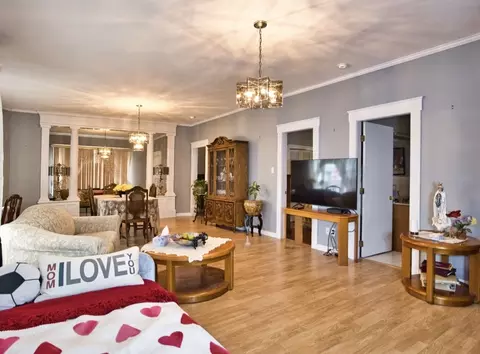 268 Palmer St, Fall River, MA 02724 photo 4