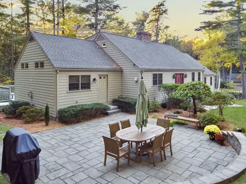 33 Pine Arden Dr, West Boylston, MA 01583