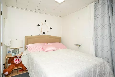 Bedroom - 2 Central St, Acton, MA 01720 photo 4 of 8