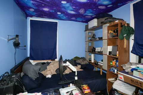 Bedroom - 2 Central St, Acton, MA 01720 photo 1 of 8