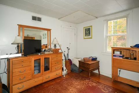 Bedroom - 2 Central St, Acton, MA 01720 photo 6 of 8