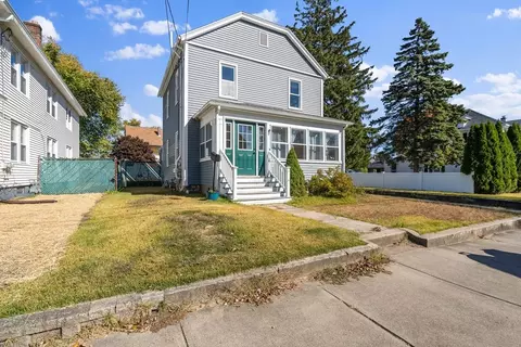 47 Ridgewood Ave, Holyoke, MA 01040