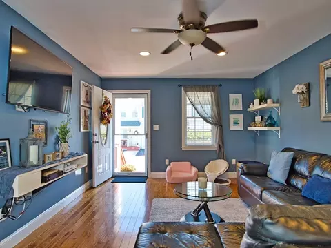 Living - 40 Winchester #9, Fall River, MA 02721 photo 4 of 5