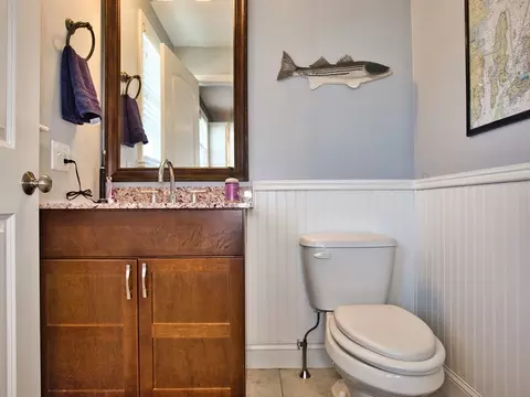 Bath - 40 Winchester #9, Fall River, MA 02721 photo 1 of 3