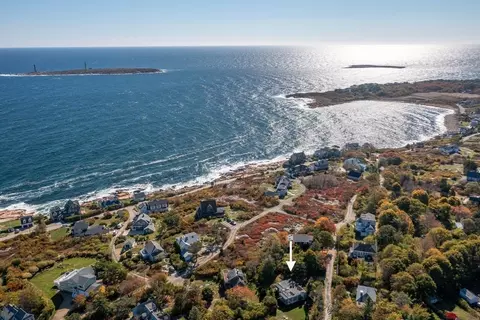 4 Irvana Rd, Rockport, MA 01966