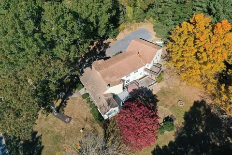 1831 Bay St, Taunton, MA 02780