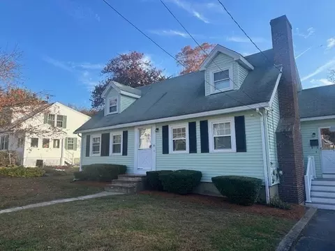 45 High St, Hudson, MA 01749