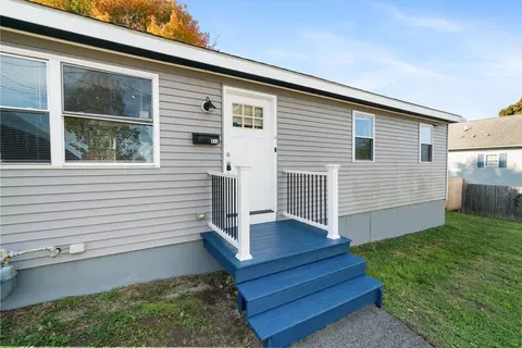 413 Pokross St, Fall River, MA 02724 photo 4