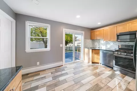 413 Pokross St, Fall River, MA 02724 photo 7