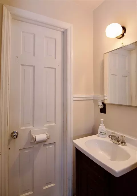 Bath - 23 Clement St, Springfield, MA 01118 photo 1 of 2