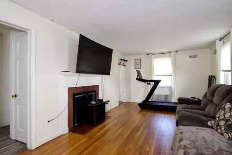 Living - 23 Clement St, Springfield, MA 01118 photo 4 of 4