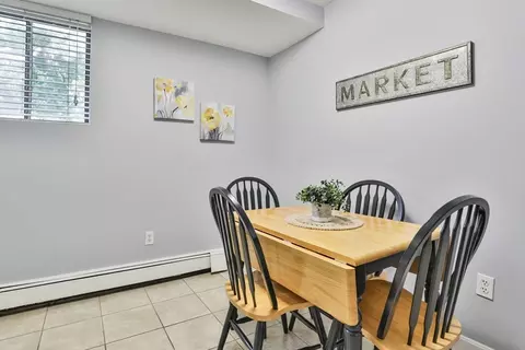 Dining - 3 Richardson St #E1, Wakefield, MA 01880 photo 1 of 2