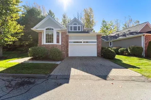 4 Riverwalk Ln #4, Walpole, MA 02032
