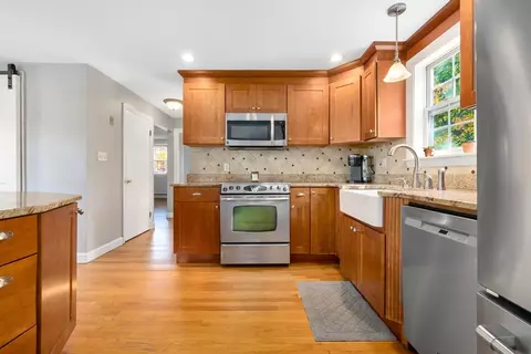 6 Crestline Cir, Danvers, MA 01923 photo 15