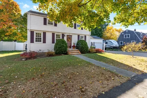 6 Crestline Cir, Danvers, MA 01923