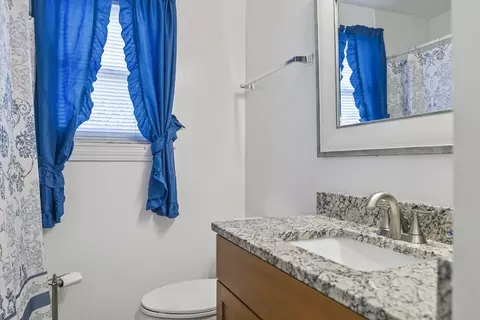 Bath - 74 Derryfield Ave, Springfield, MA 01118 photo 1 of 2