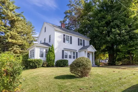 33 Taylor St, East Longmeadow, MA 01028