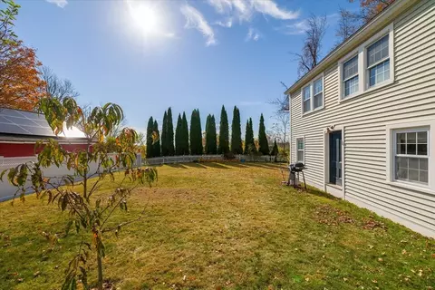 55 Maple St, Oakham, MA 01068 photo 5