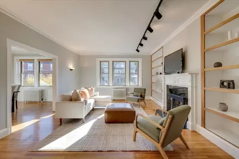 119 Winthrop Rd #6C, Brookline, MA 02445