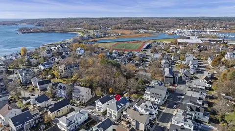 26-28 Summer St, Gloucester, MA 01930