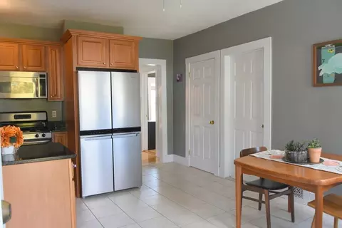 58 Rich St #4, Waltham, MA 02451