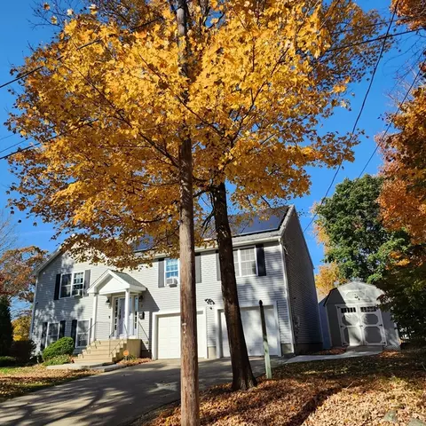 5 Harvard St, Webster, MA 01570