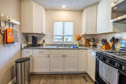 458 King St, Fall River, MA 02724 photo 12