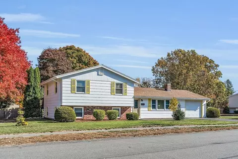 27 Elizabeth Ln, Peabody, MA 01960