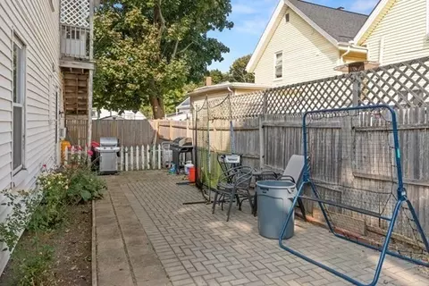 39 Wright St, Stoneham, MA 02180 photo 6
