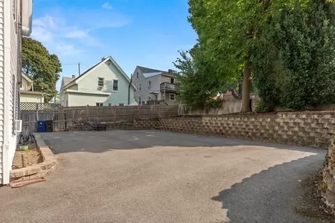 39 Wright St, Stoneham, MA 02180 photo 5