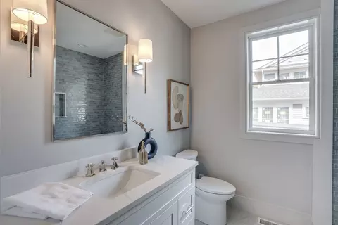 565 Greendale Ave, Needham, MA 02492 photo 18