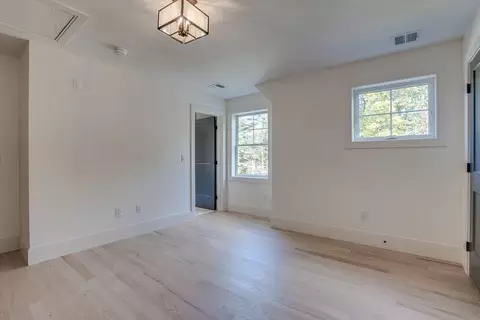 565 Greendale Ave, Needham, MA 02492 photo 27