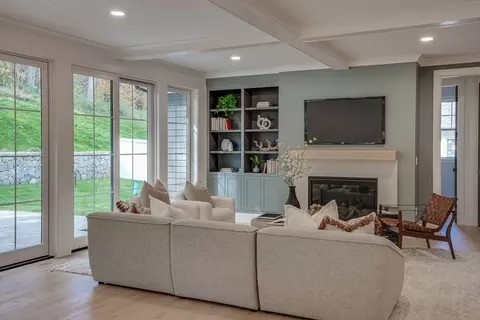 565 Greendale Ave, Needham, MA 02492 photo 15