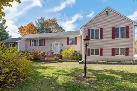 6 Clover Cir, Reading, MA 01867
