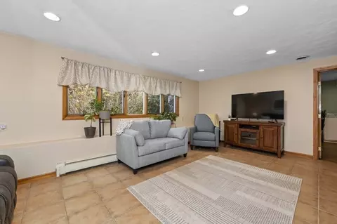 6 Clover Cir, Reading, MA 01867 photo 24