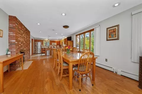 6 Clover Cir, Reading, MA 01867 photo 7