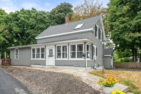 56 Ruggles St, Franklin, MA 02038