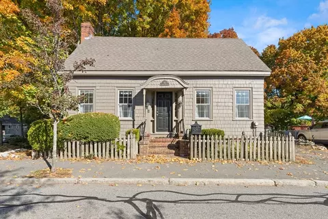 46 Stone St, Beverly, MA 01915