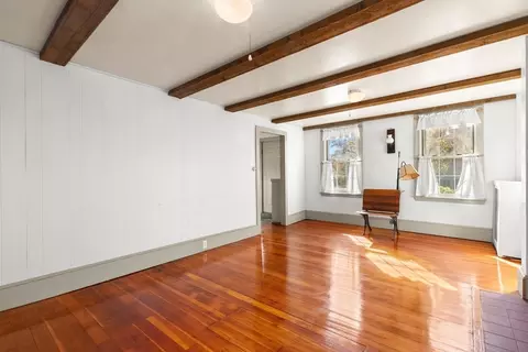 46 Stone St, Beverly, MA 01915 photo 9