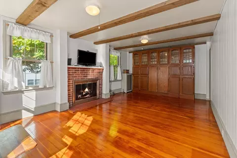 46 Stone St, Beverly, MA 01915 photo 5