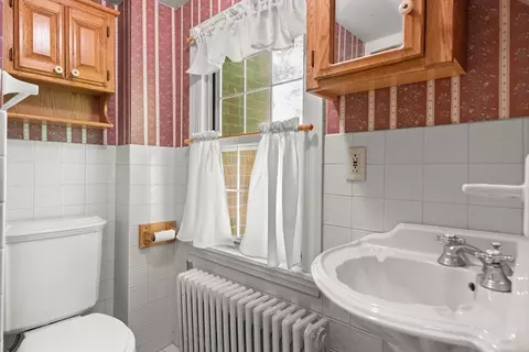 46 Stone St, Beverly, MA 01915 photo 24