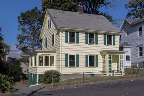 29 Buckthorn Ter, Winthrop, MA 02152
