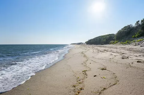 134 Shore Dr W, Mashpee, MA 02649 photo 9