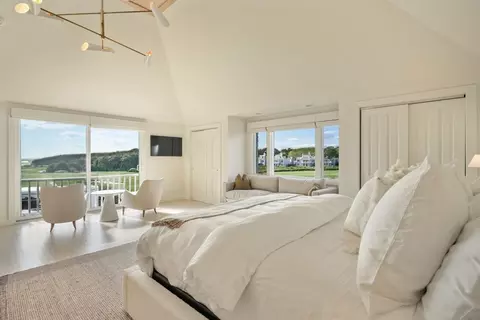 134 Shore Dr W, Mashpee, MA 02649 photo 39
