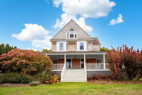 49 River St, Plymouth, MA 02360