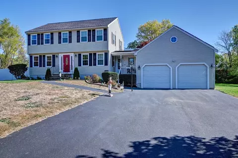 35 Blackberry Fields Rd, Dracut, MA 01826